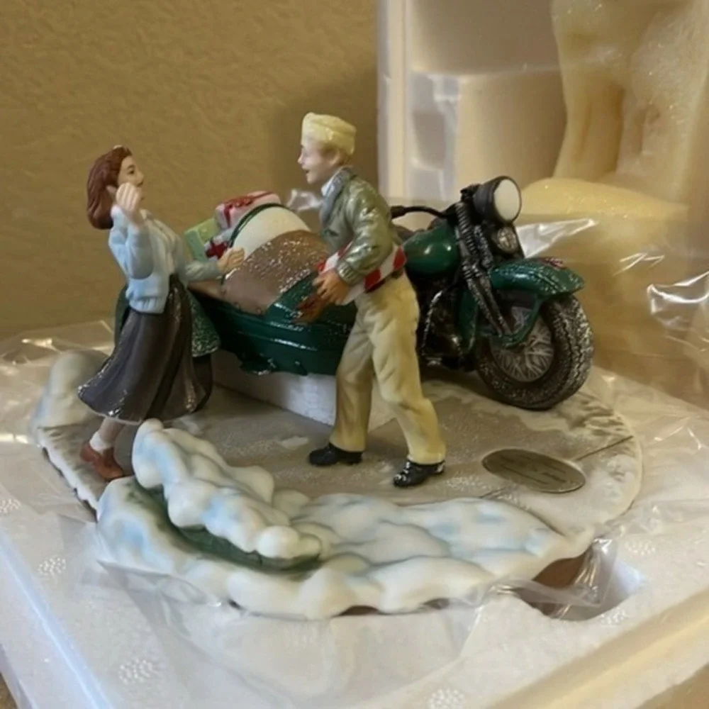 Harley Davidson Home for the Holidays 1993 Limited‎ Edition Collector Figurine
